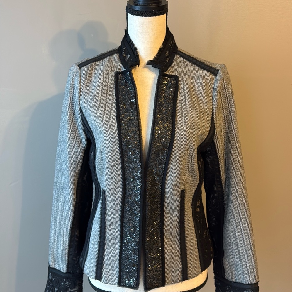 WHITE HOUSE BLACK MARKET LACE SEQUIN BLAZER/JACKET  Black/Gray. Size 8.